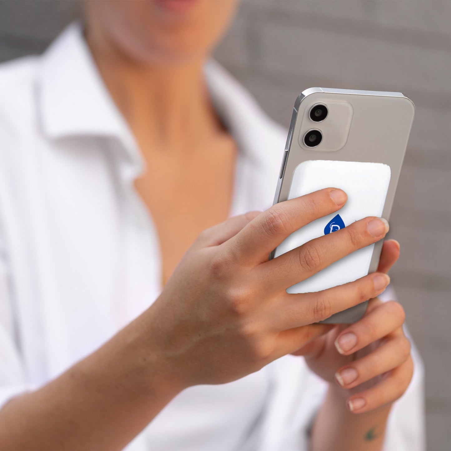 Magnetic Wireless Power Bank – Fast Charging, 5000mAh, Portable & Sleek